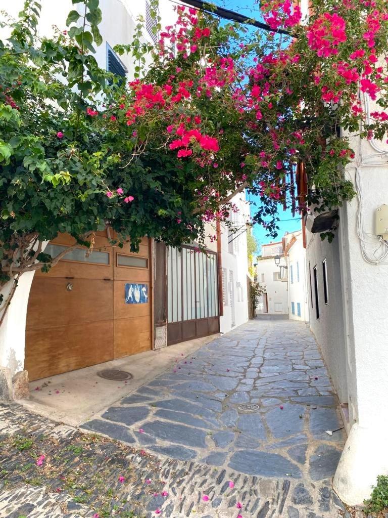 Villa TÒRTORA - Casa en el centro con vistas al mar Cadaqués Esterno foto